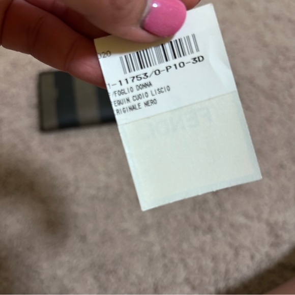 FENDI - Wallet - Picture 11 of 14